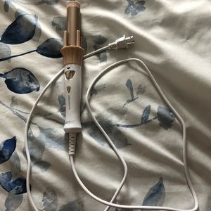 Kiss instawave curler